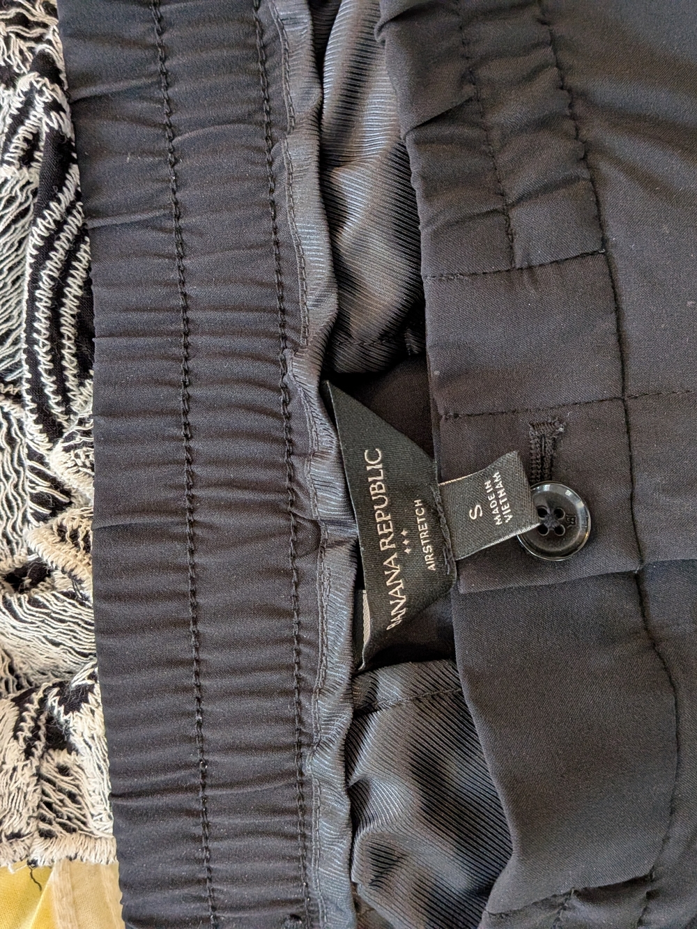 Banana Republic Airstretch Trouser - Tapered Pant S - Picture 11 of 14